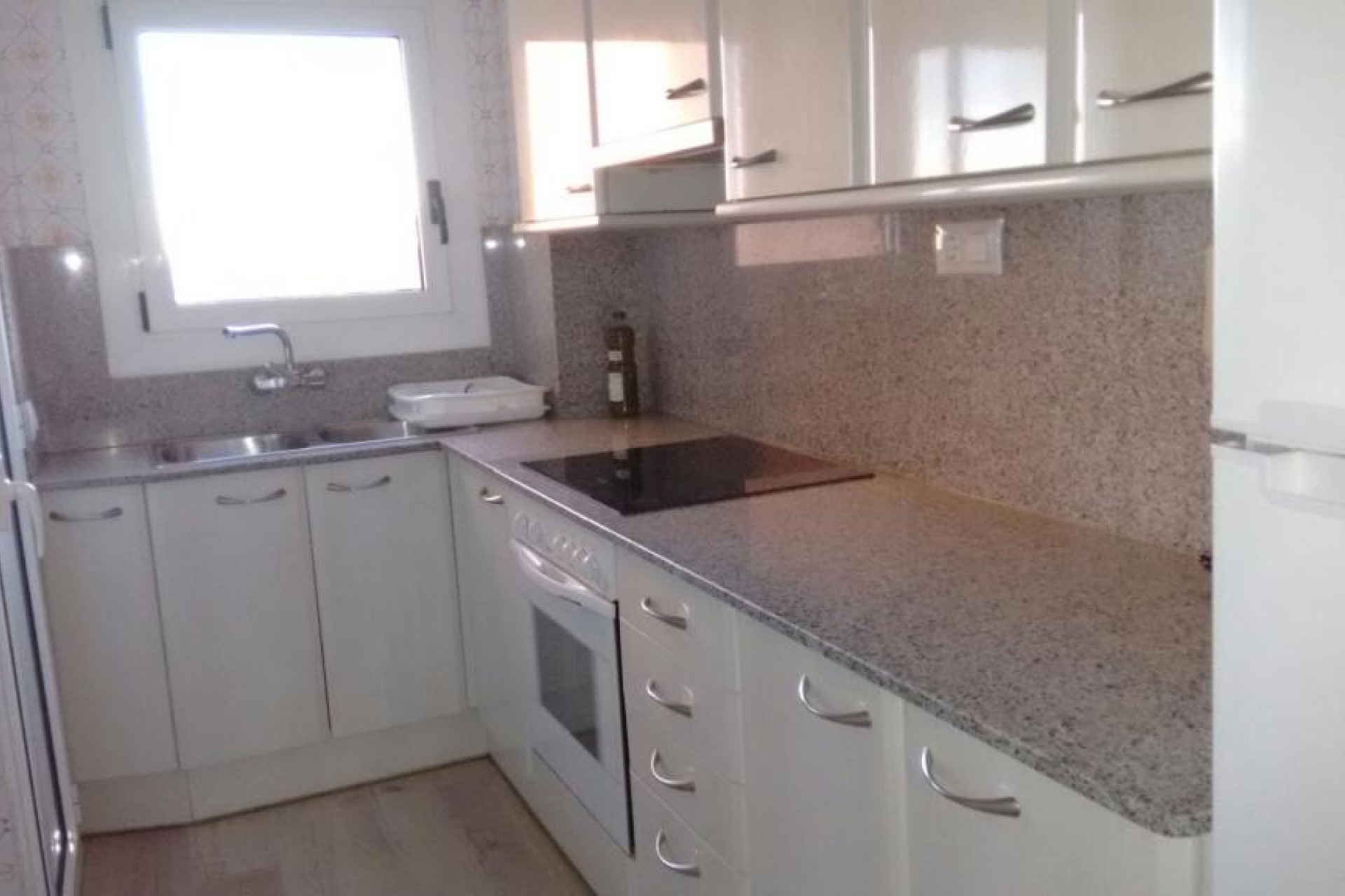Alquiler a largo plazo - Apartamento / piso - Figueres - Rally