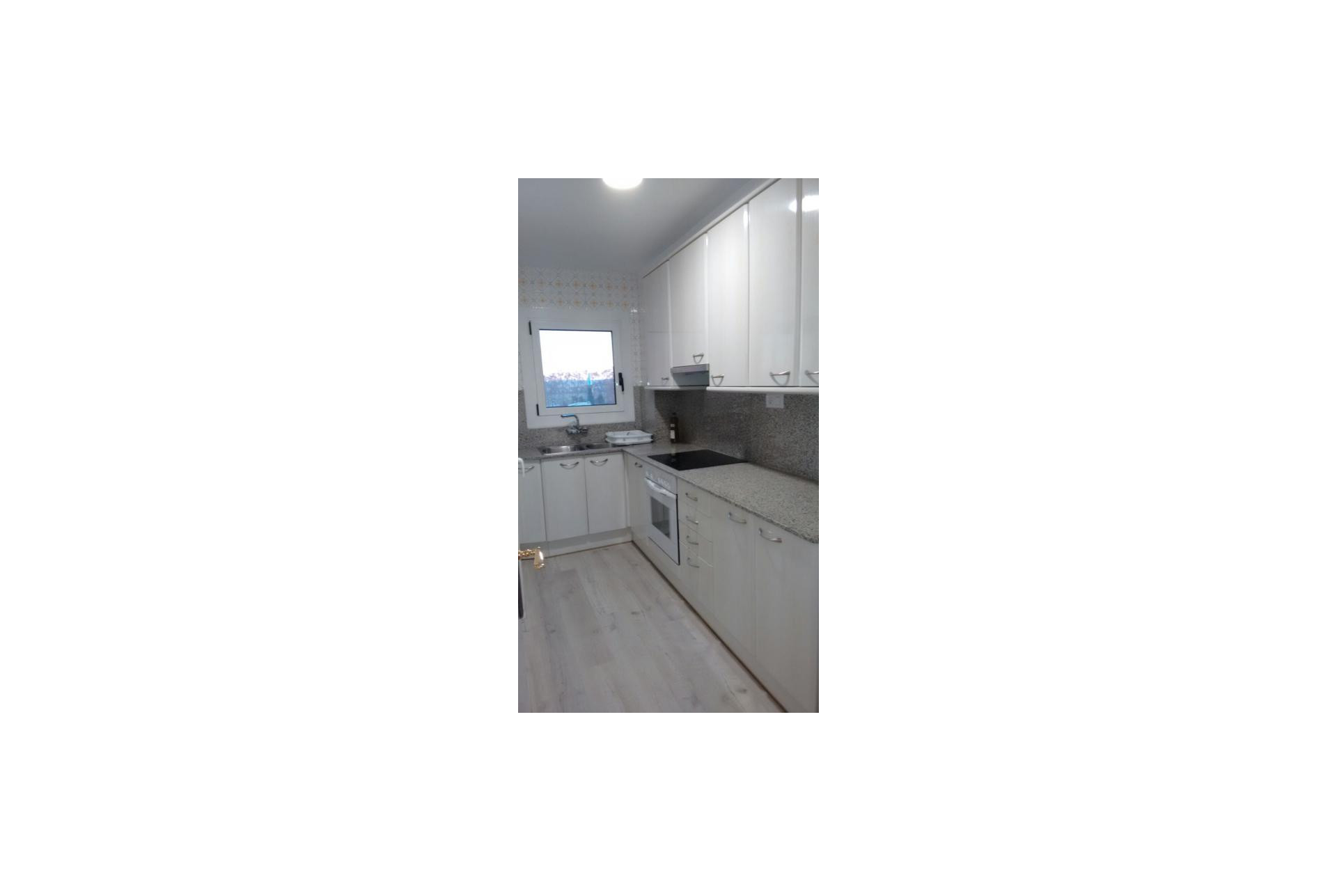Alquiler a largo plazo - Apartamento / piso - Figueres - Rally