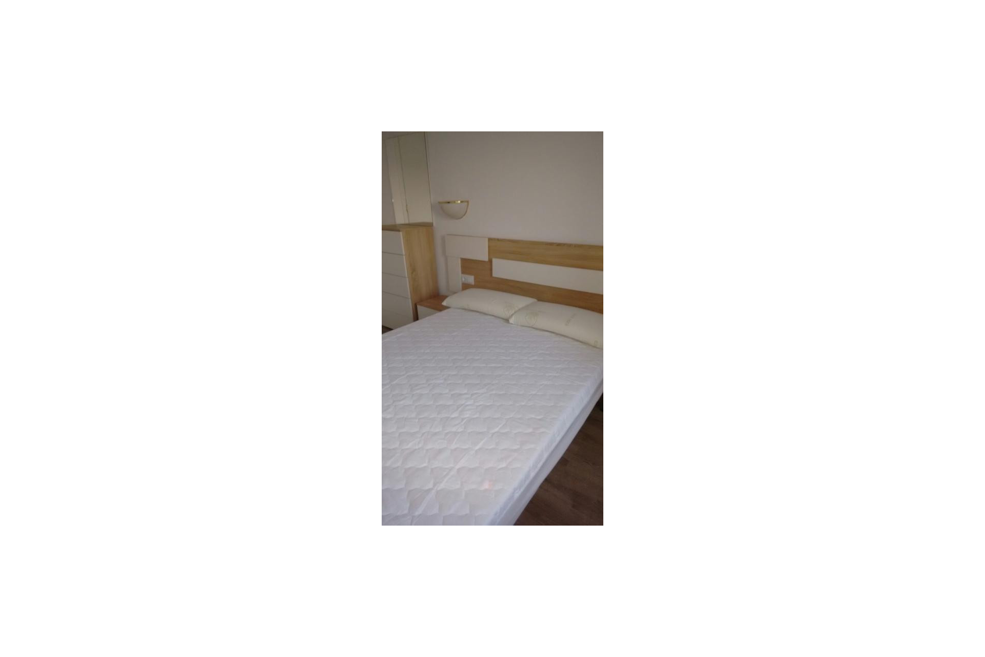 Alquiler a largo plazo - Apartamento / piso - Figueres - Rally