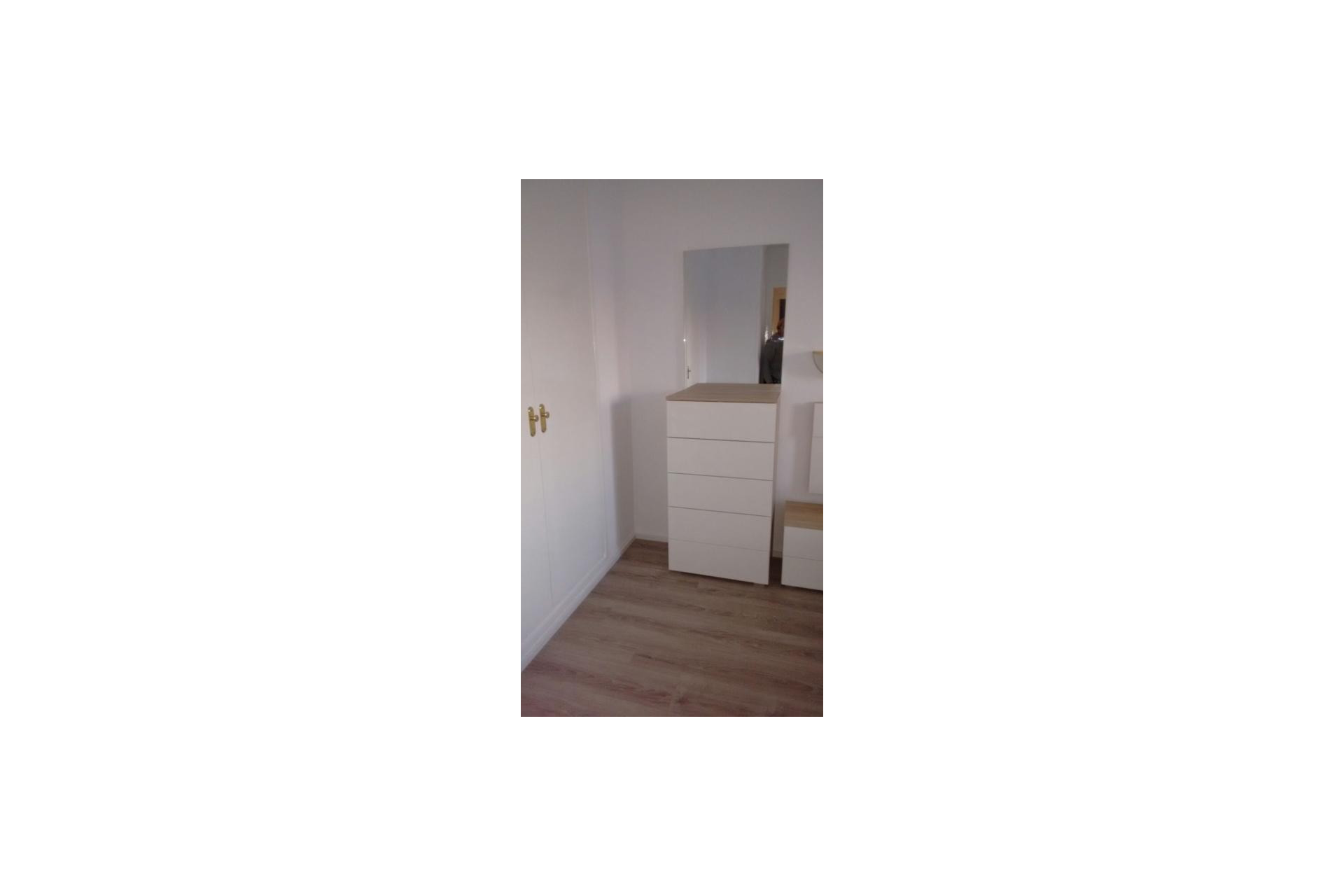 Alquiler a largo plazo - Apartamento / piso - Figueres - Rally