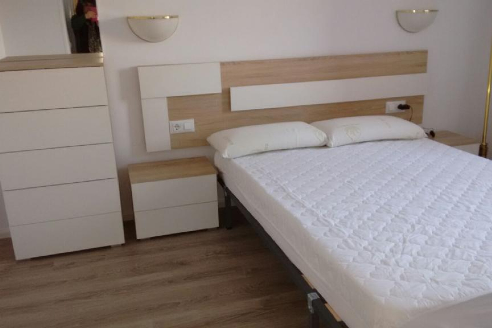 Alquiler a largo plazo - Apartamento / piso - Figueres - Rally