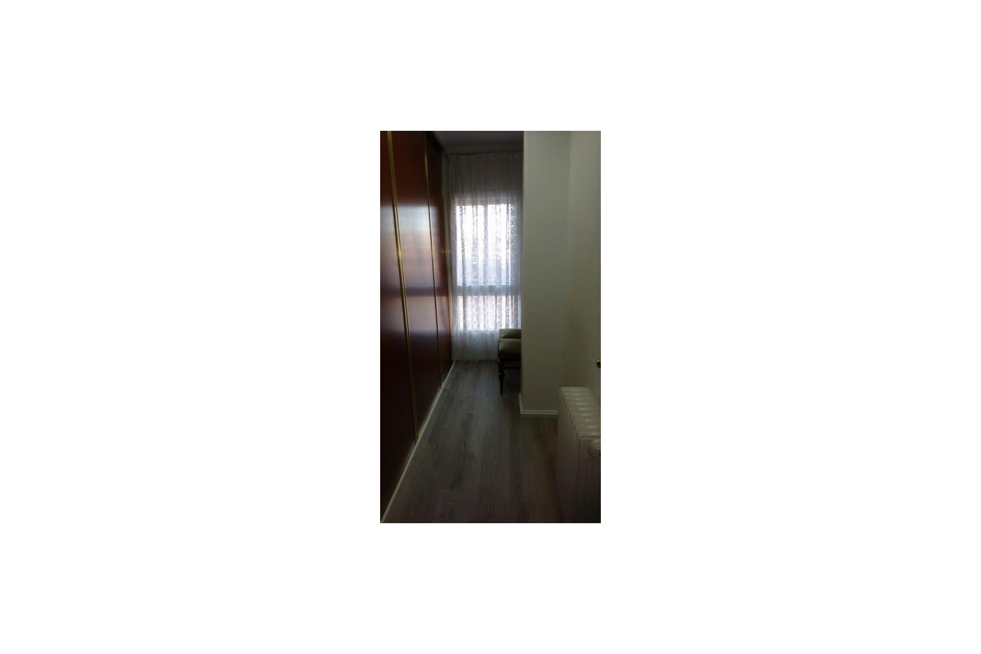 Alquiler a largo plazo - Apartamento / piso - Figueres - Rally