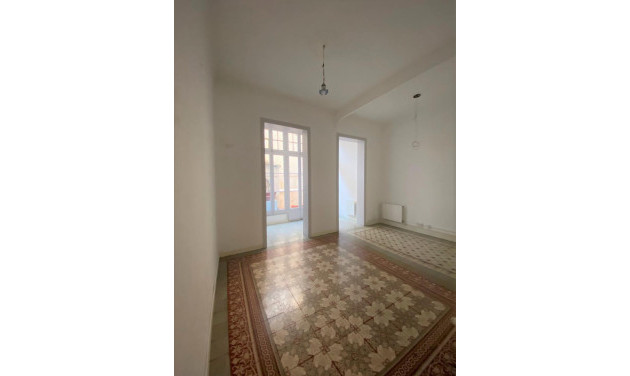 Apartamento / piso - Reventa - Barcelona - Gràcia / Vila de Gràcia