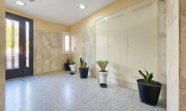 Apartamento / piso - Reventa - Barcelona - Nou Barris / Can Peguera