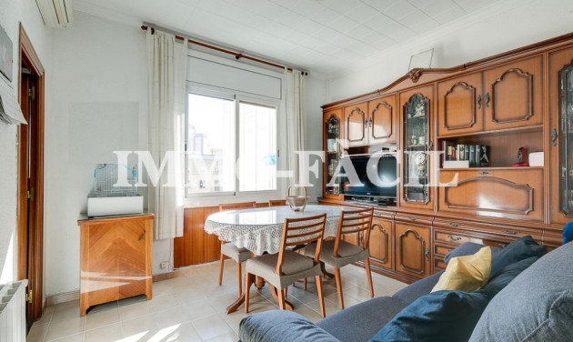 Apartment / flat - Resale - Barcelona - 03-323