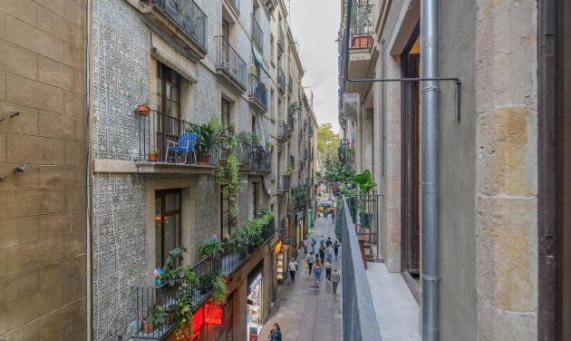 Apartment / flat - Resale - Barcelona - Ciutat Vella