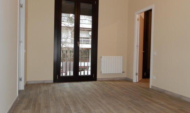 Apartment / flat - Resale - Barcelona - Nat1