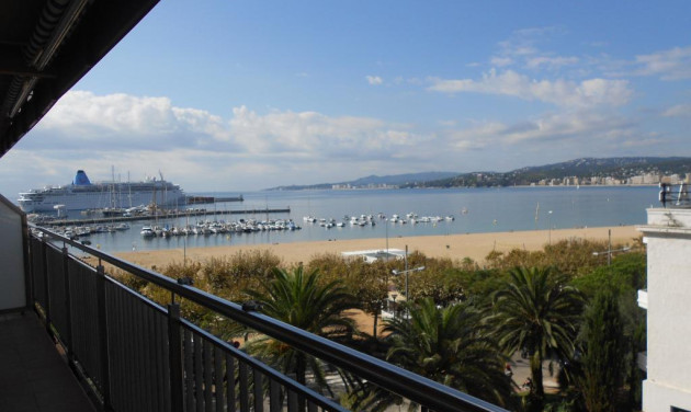 Apartment / flat - Resale - Palamos - Zona centre