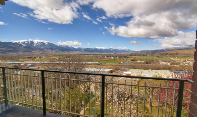 Apartment / flat - Resale - Puigcerdà - Puigcerdà