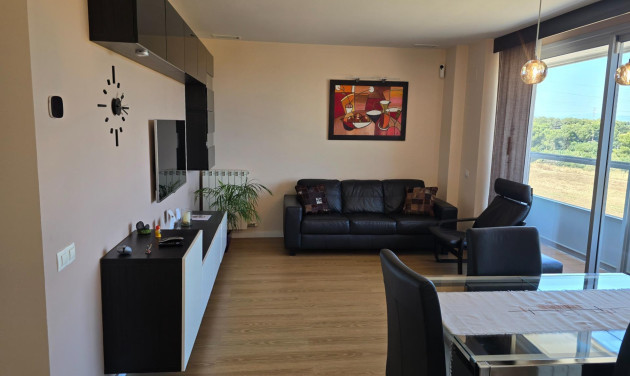 Apartment / flat - Resale - Terrassa - 1081-