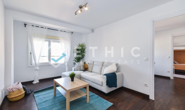 Apartment / flat - Resale - Terrassa - 952