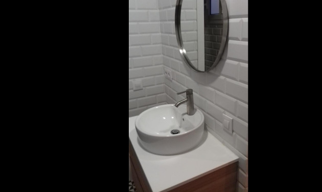 Appartement / flat - Herverkoop - Barcelona - 04-214