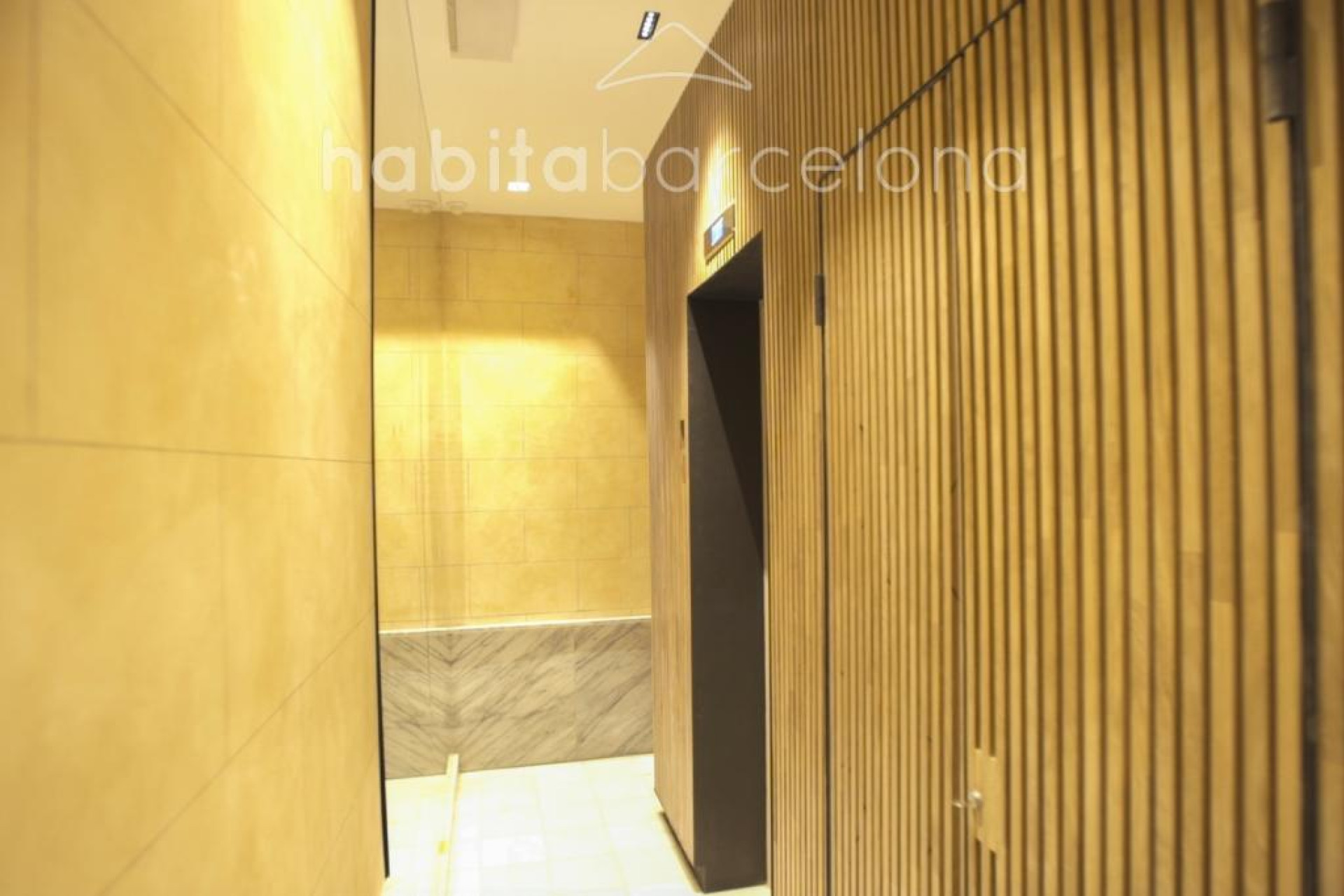 Herverkoop - Appartement / flat - Barcelona - Ciutat Vella / Barri Gòtic