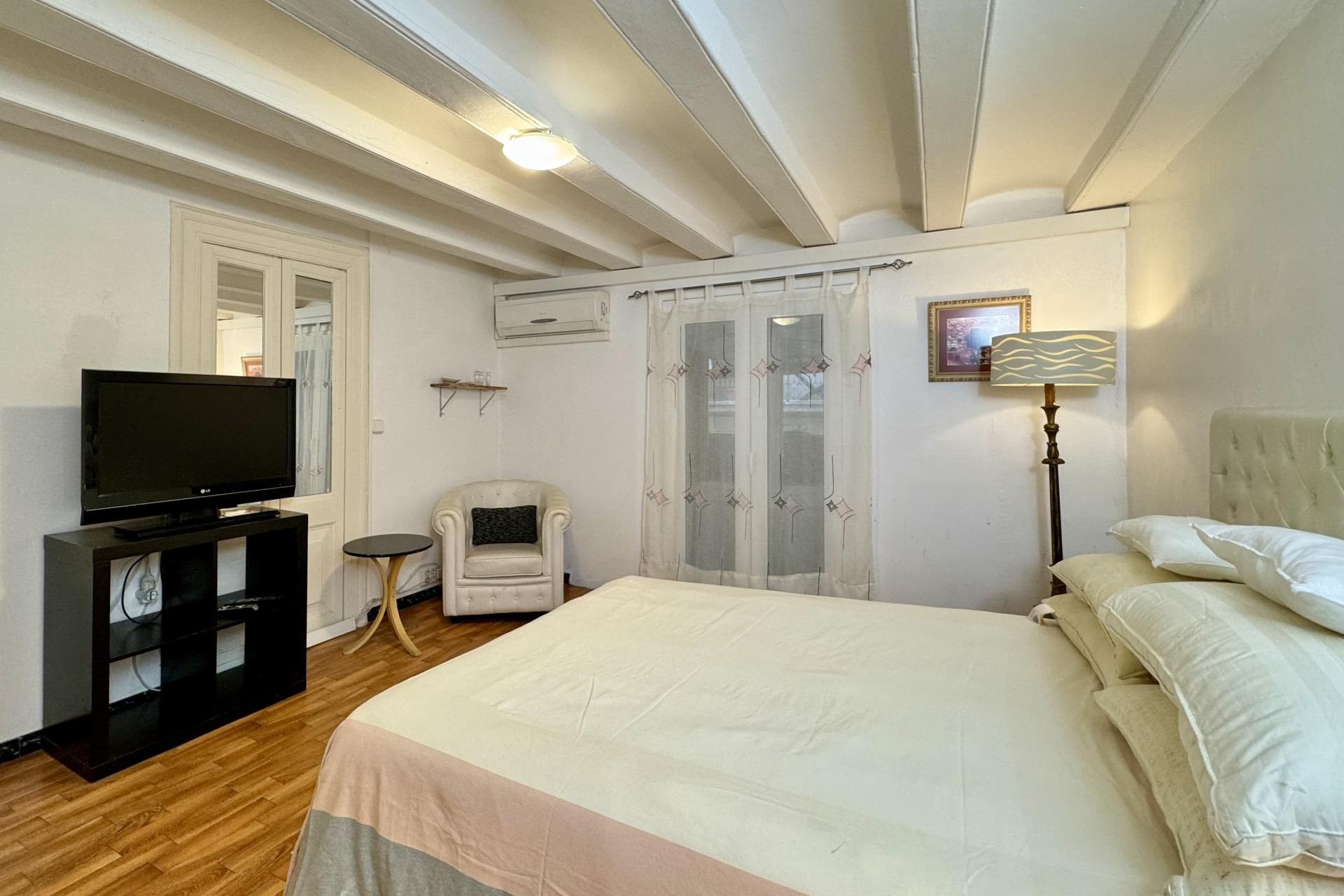 Herverkoop - Appartement / flat - Barcelona - Ciutat Vella / El Raval