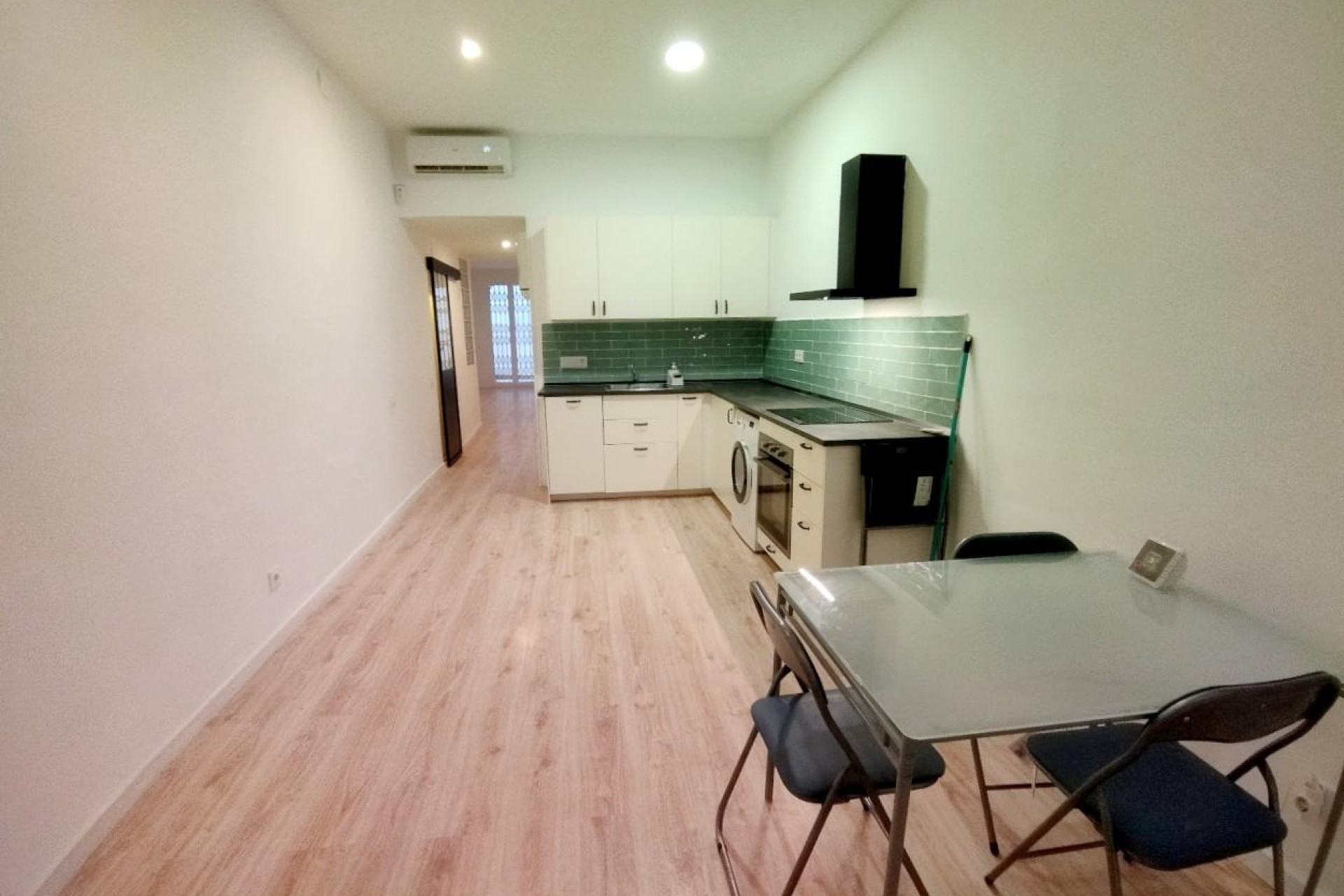 Herverkoop - Appartement / flat - Barcelona - Ciutat Vella / El Raval