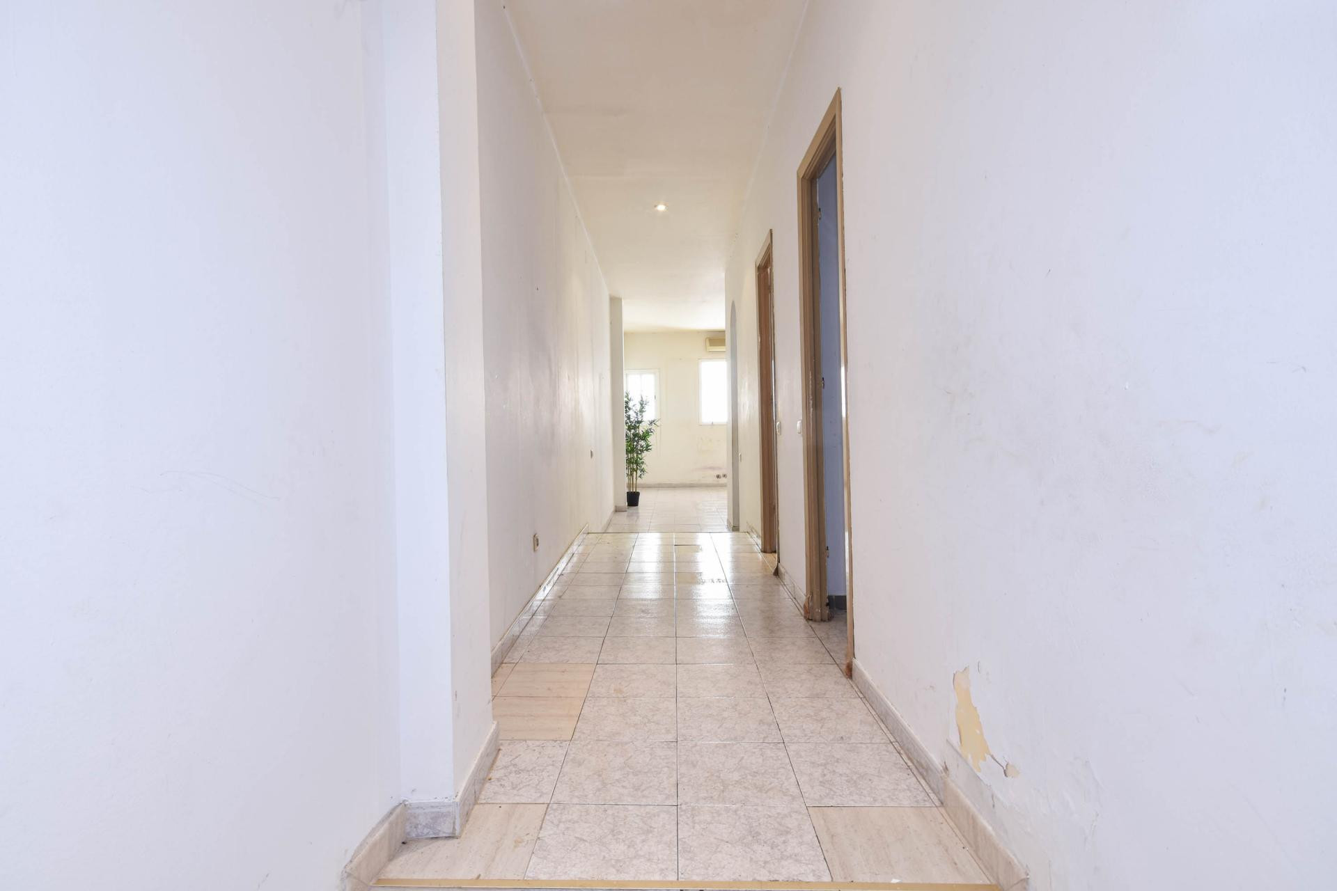 Herverkoop - Appartement / flat - Barcelona - Ciutat Vella / Sant Pere