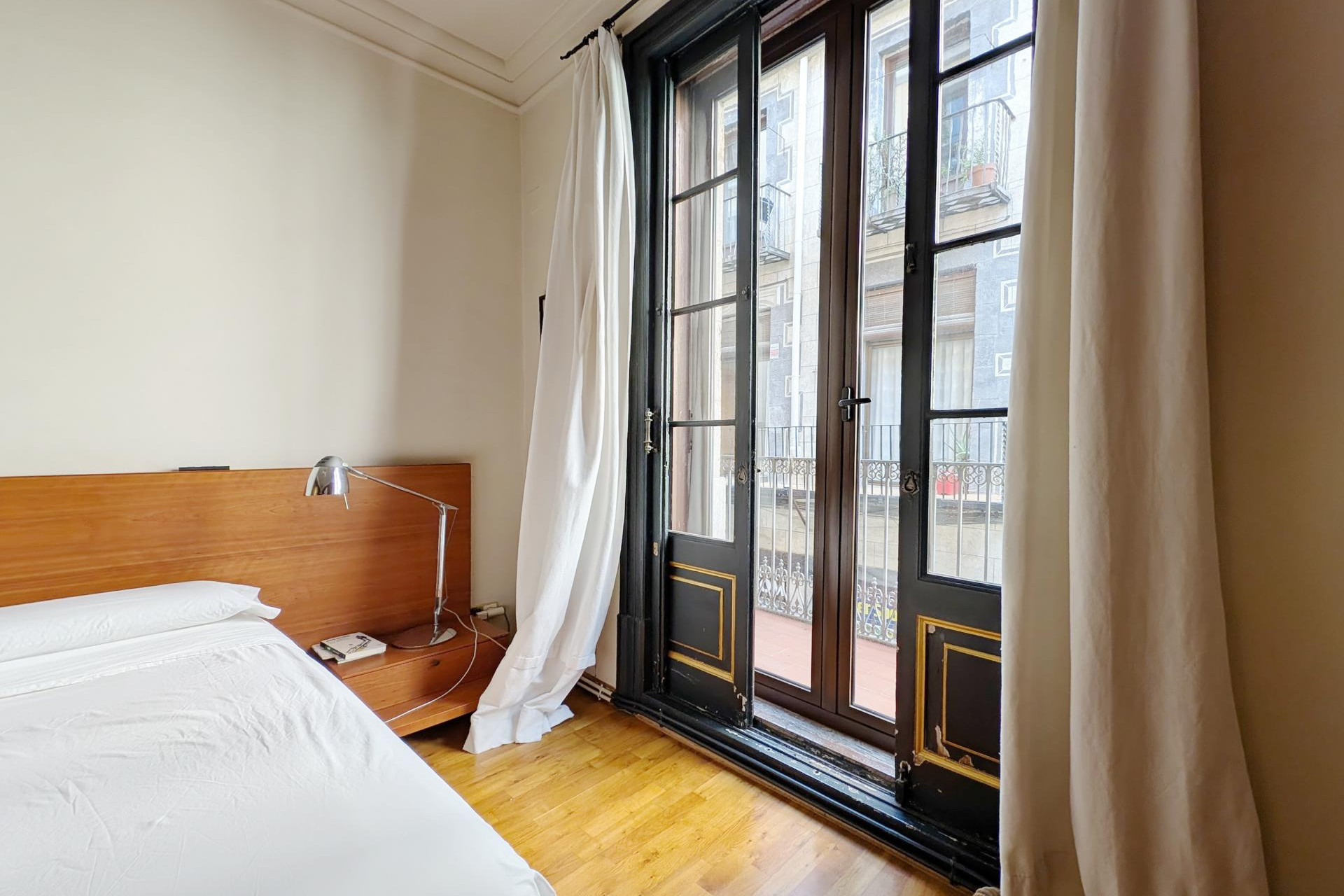 Herverkoop - Appartement / flat - Barcelona - Ciutat Vella / Sant Pere
