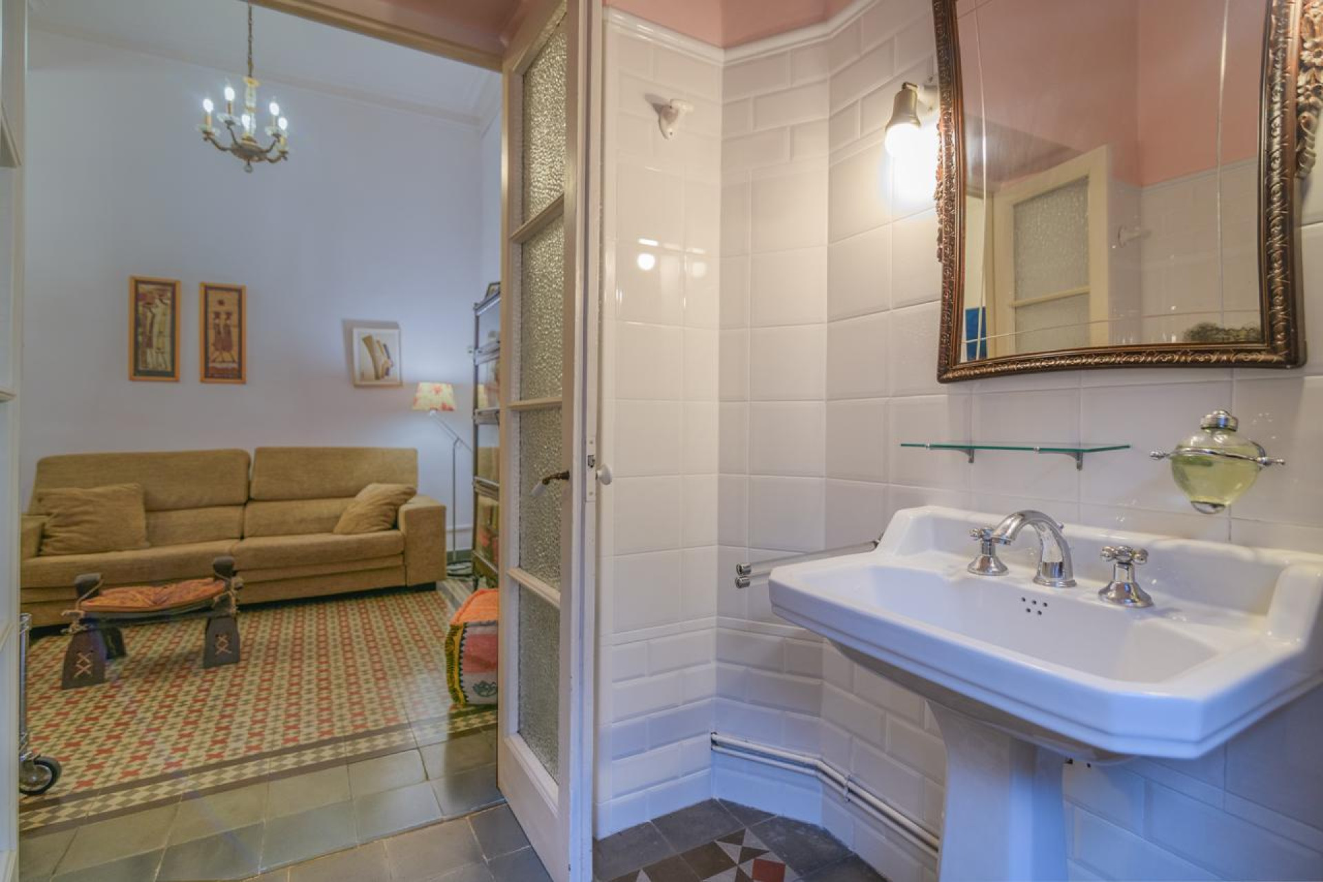 Herverkoop - Appartement / flat - Barcelona - Ciutat Vella