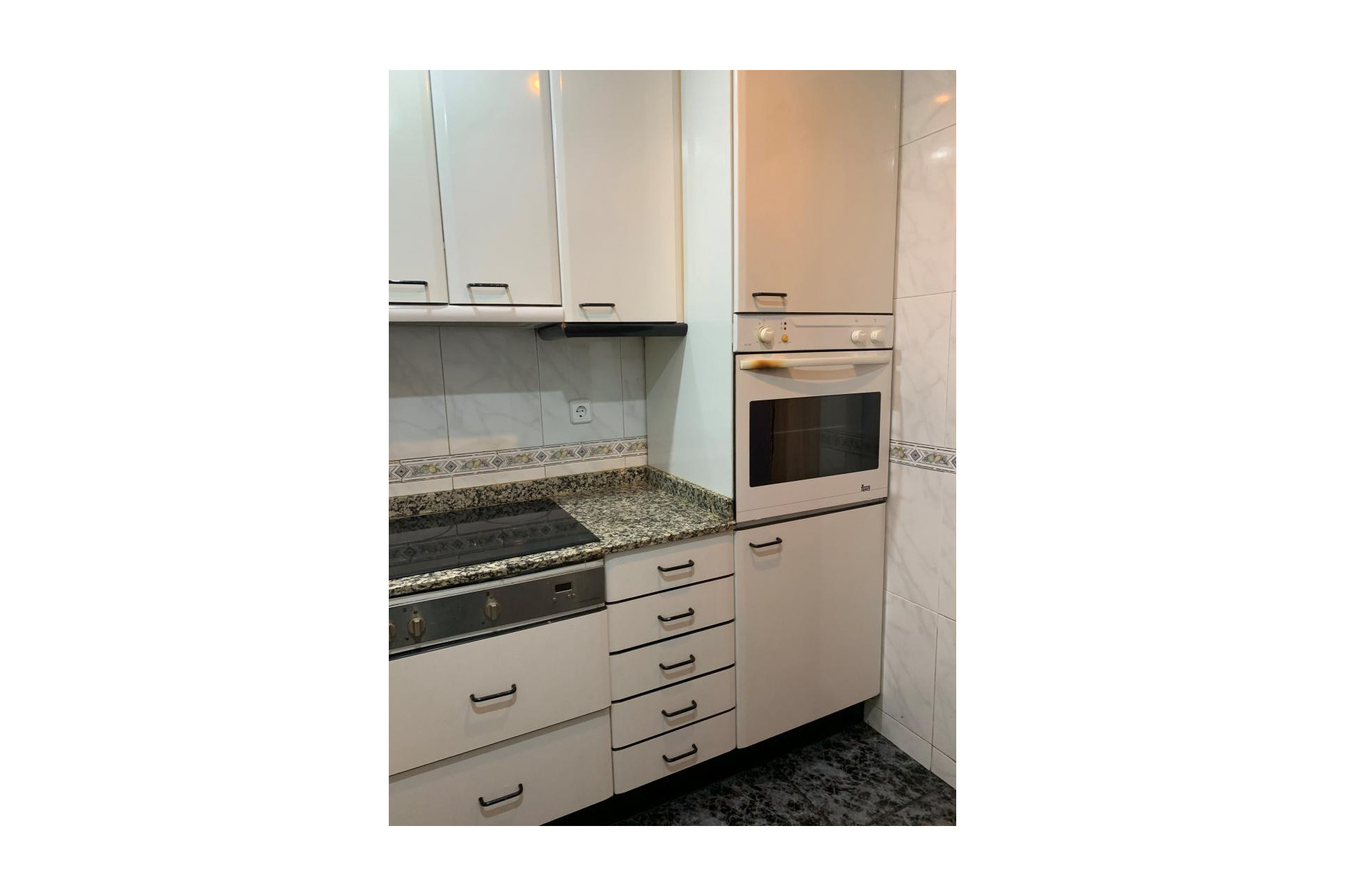 Herverkoop - Appartement / flat - Barcelona - Gràcia