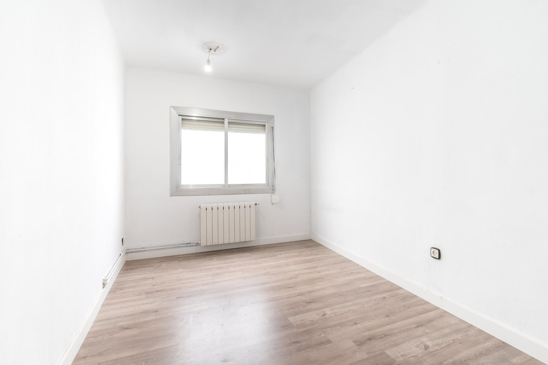 Herverkoop - Appartement / flat - Cornellà de Llobregat - Gavarra