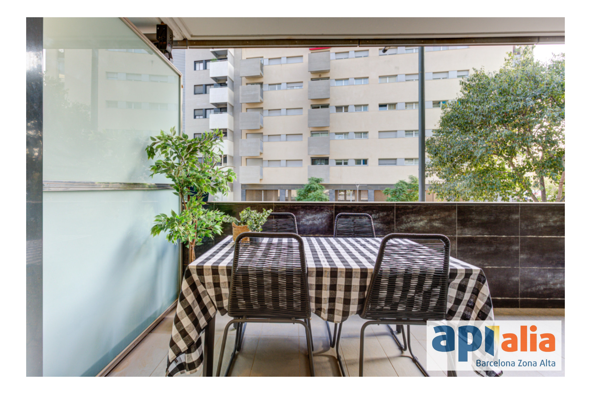 Herverkoop - Appartement / flat - Esplugues de Llobregat - La Plana