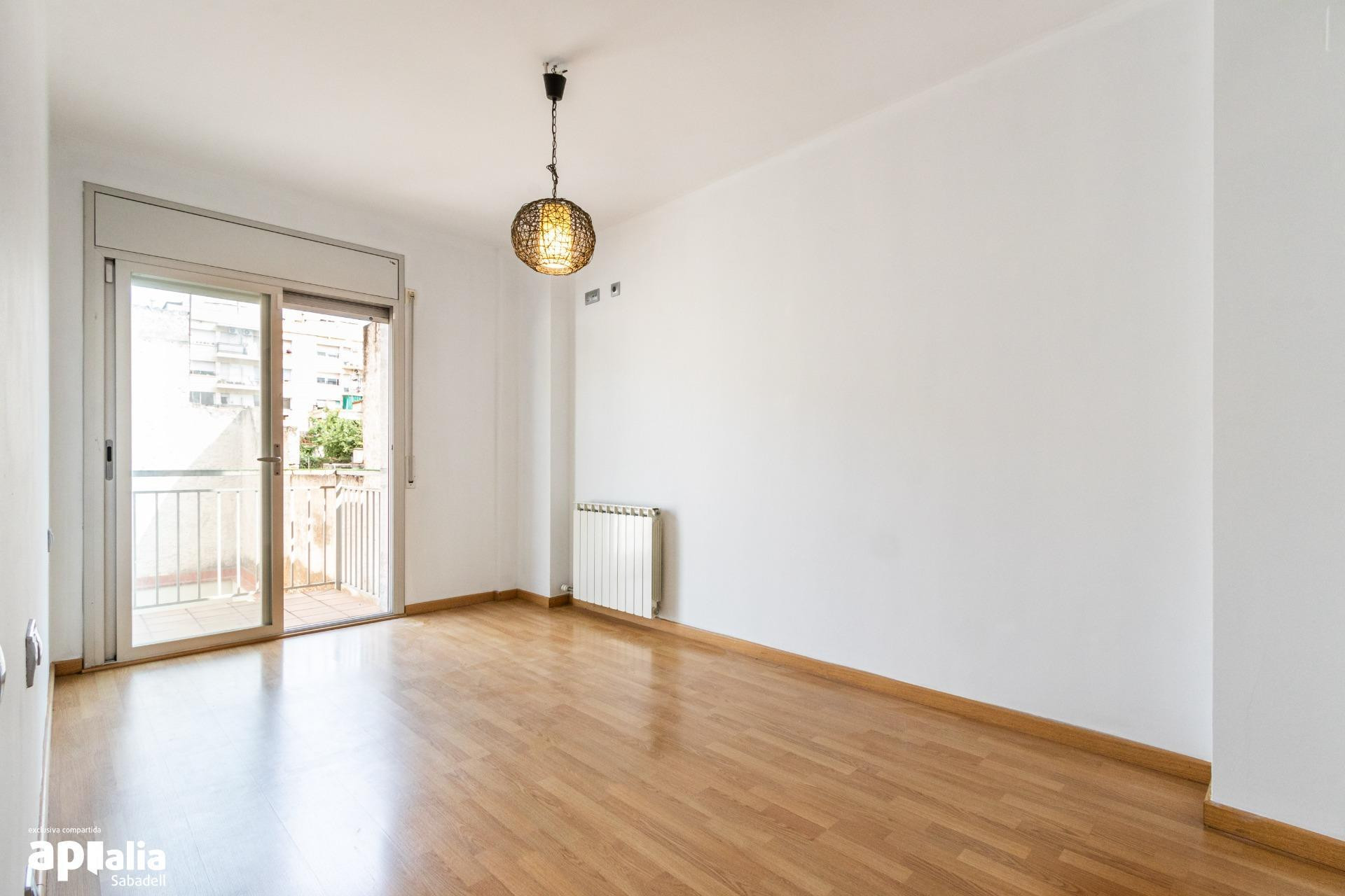 Herverkoop - Appartement / flat - Sabadell - Eixample