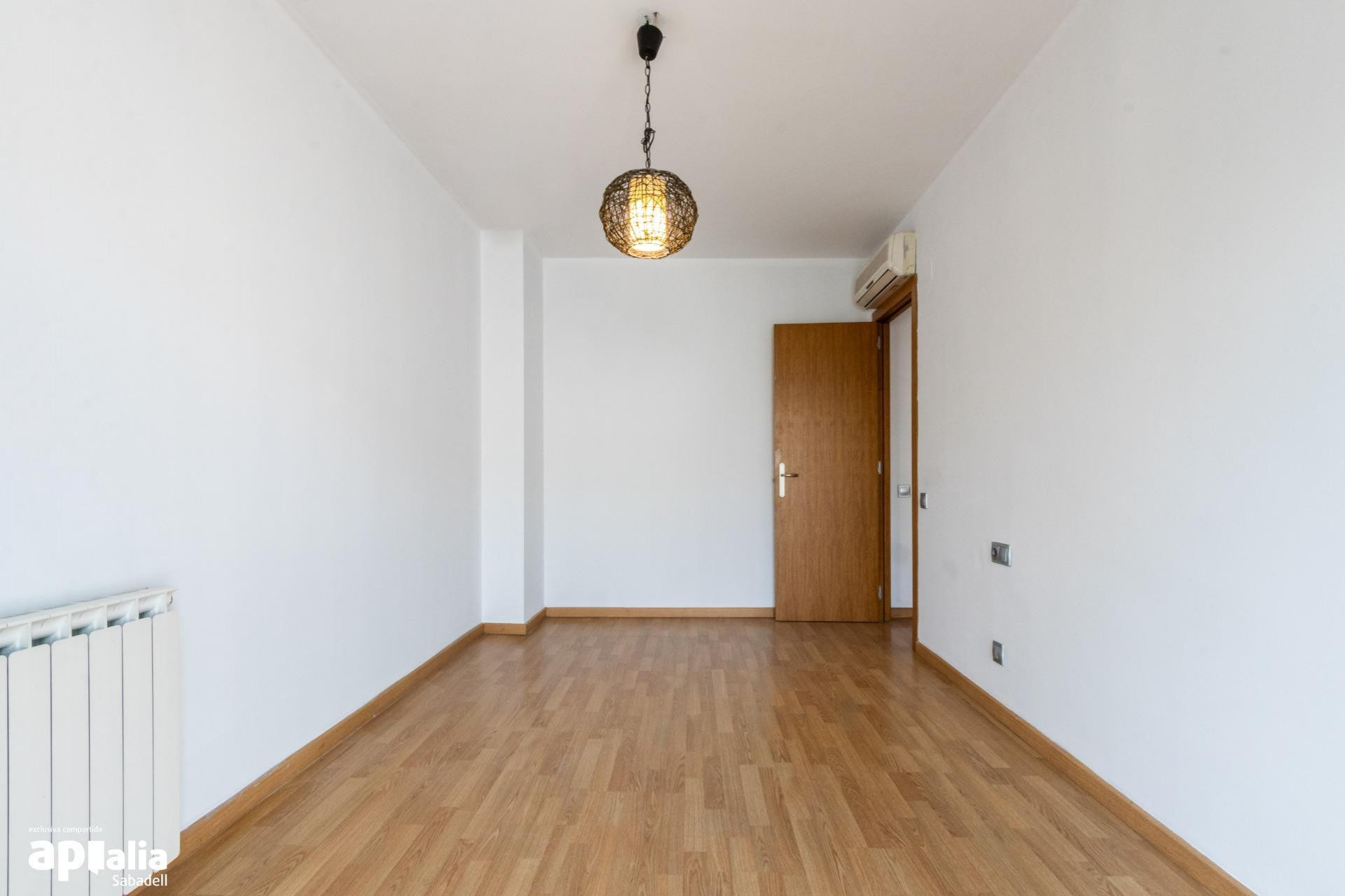 Herverkoop - Appartement / flat - Sabadell - Eixample