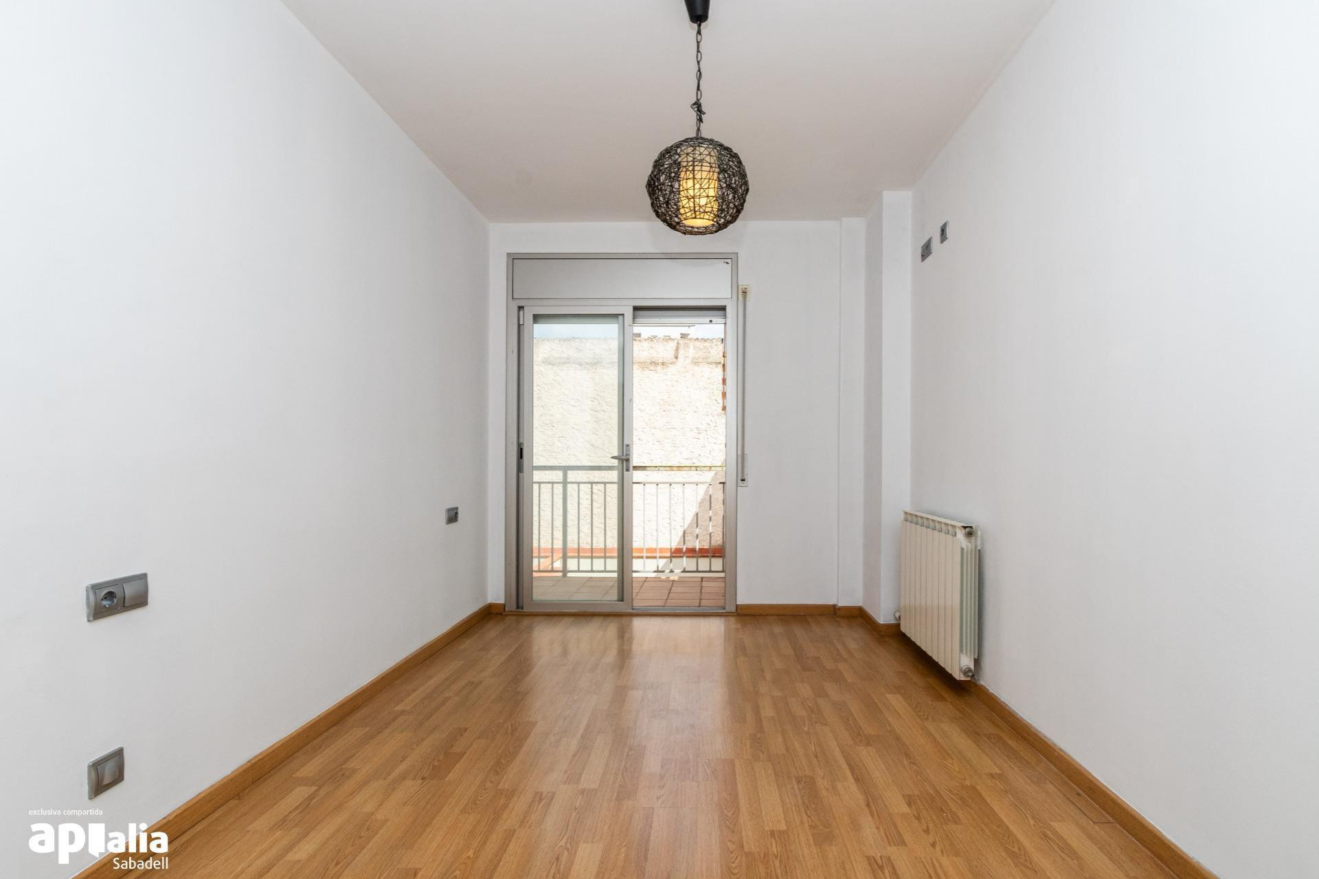 Herverkoop - Appartement / flat - Sabadell - Eixample