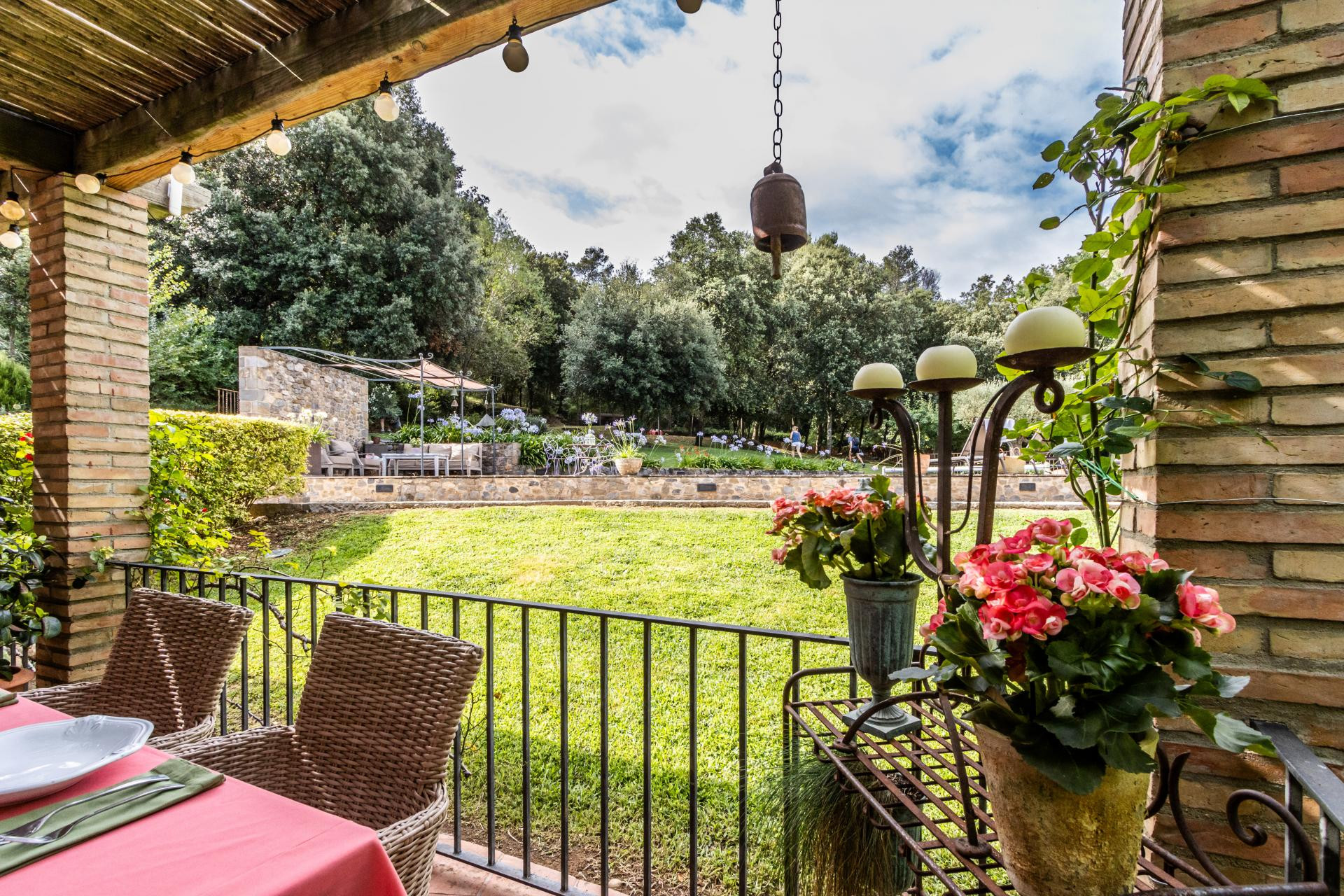 Herverkoop - Boerderijen - Esponellà