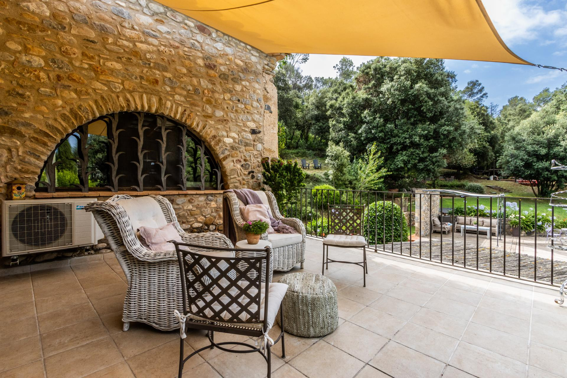 Herverkoop - Boerderijen - Esponellà