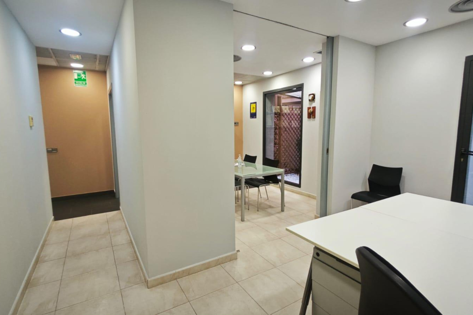 Herverkoop - Local comercial - Barcelona - Nou Barris / La Prosperitat