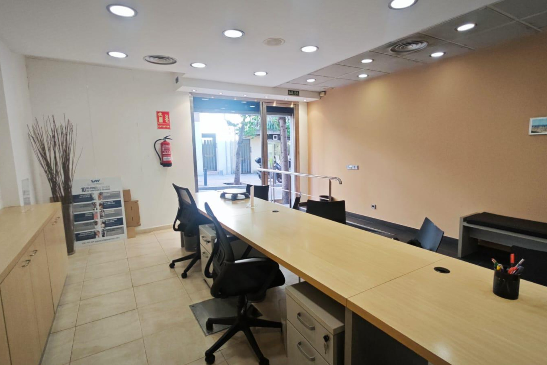 Herverkoop - Local comercial - Barcelona - Nou Barris / La Prosperitat
