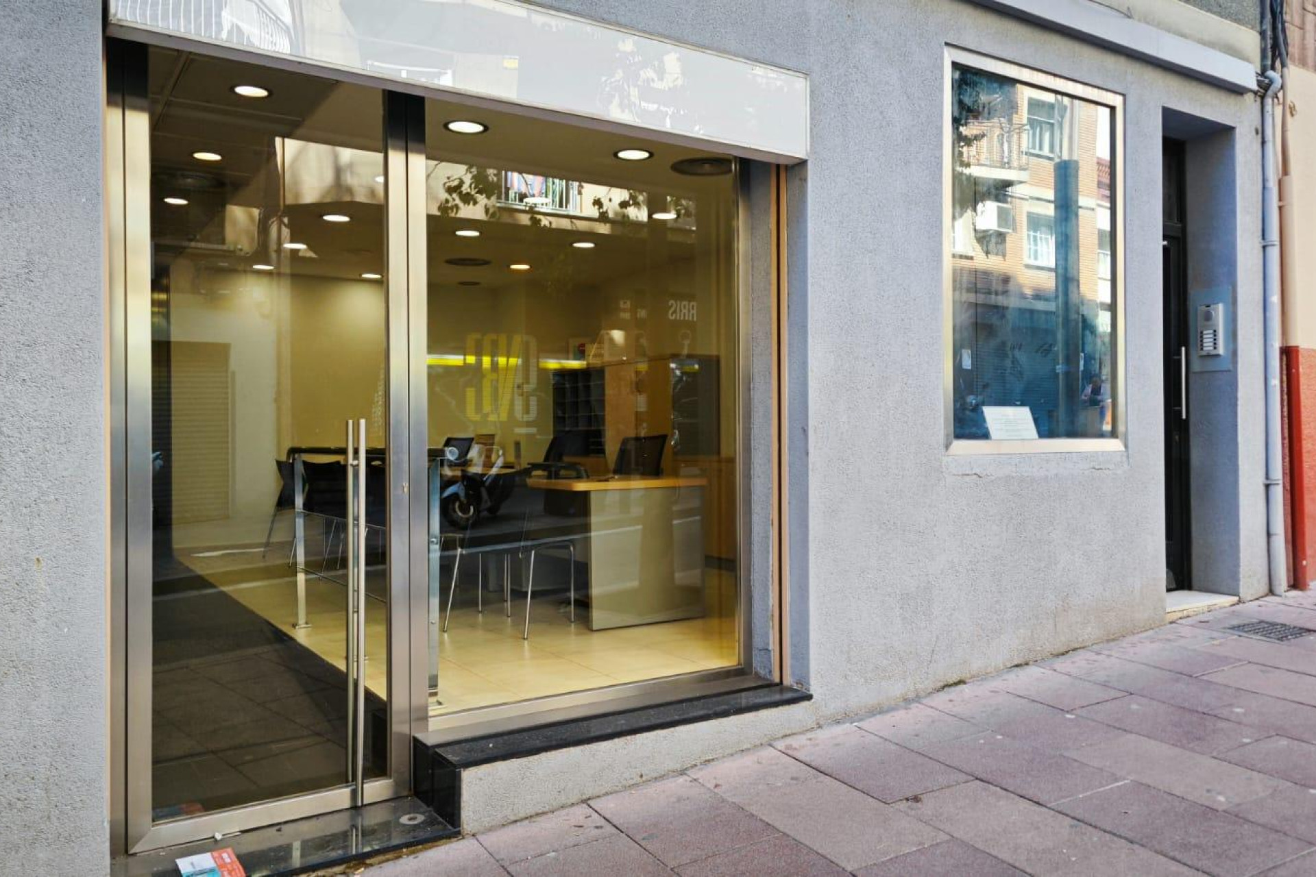 Herverkoop - Local comercial - Barcelona - Nou Barris / La Prosperitat