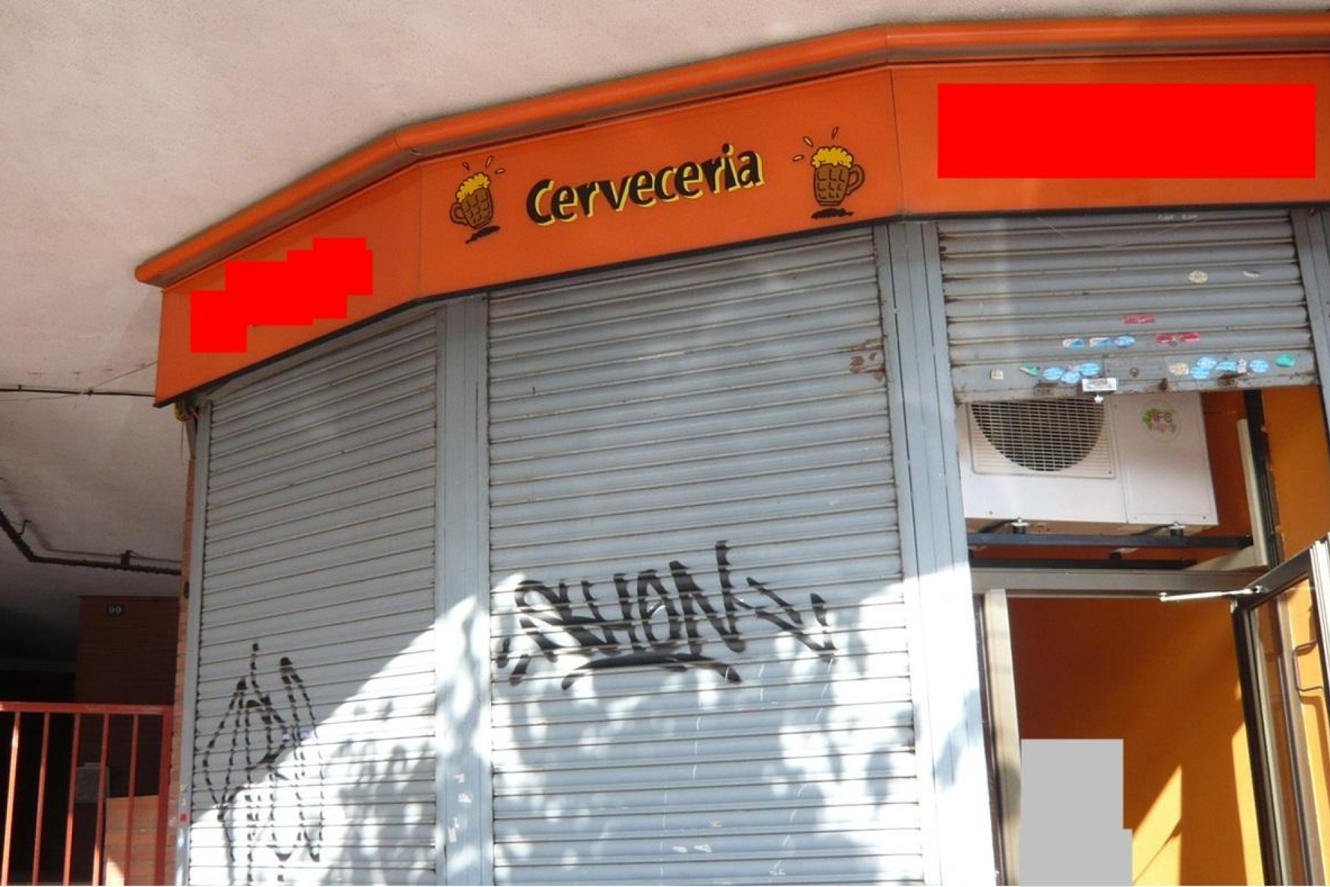 Herverkoop - Local comercial - Esplugues de Llobregat - Can Vidalet