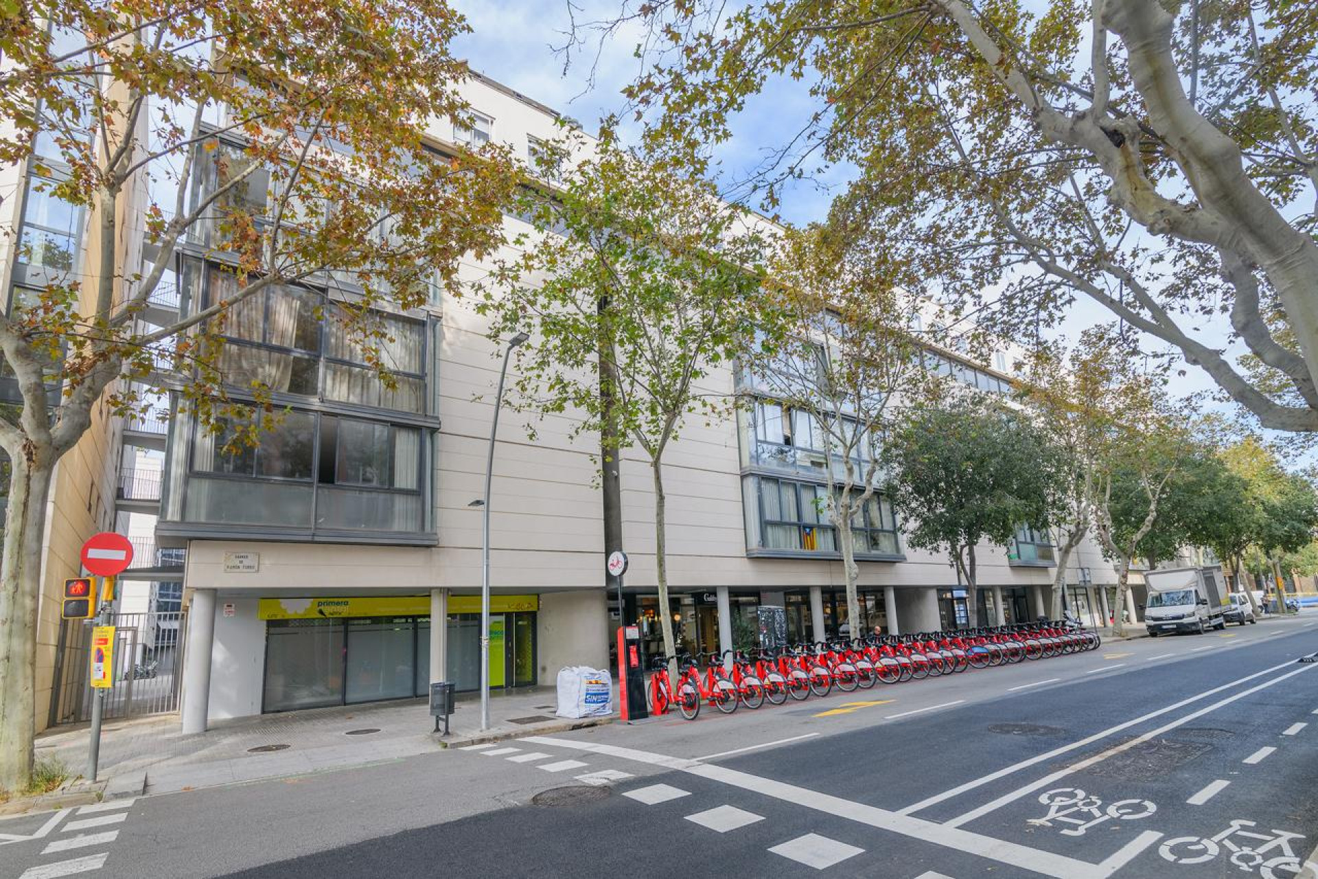 Herverkoop - Triplex - Barcelona - Sant Martí /  Vila Olímpica