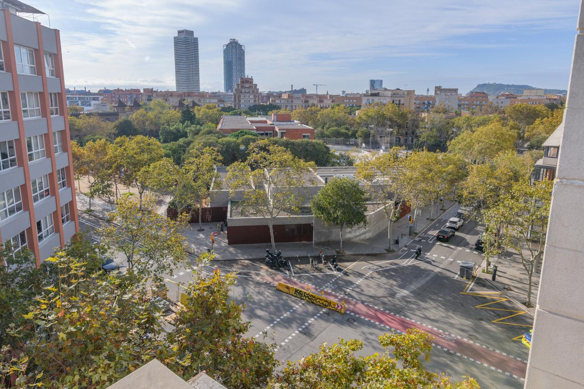 Herverkoop - Triplex - Barcelona - Sant Martí /  Vila Olímpica