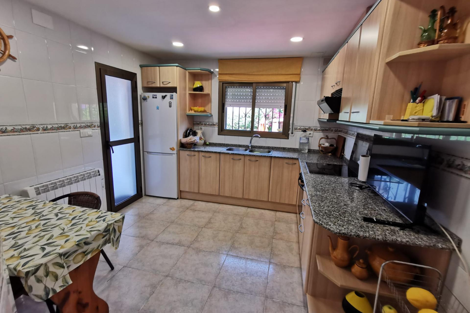 Herverkoop - Unifamiliar adosada - Creixell