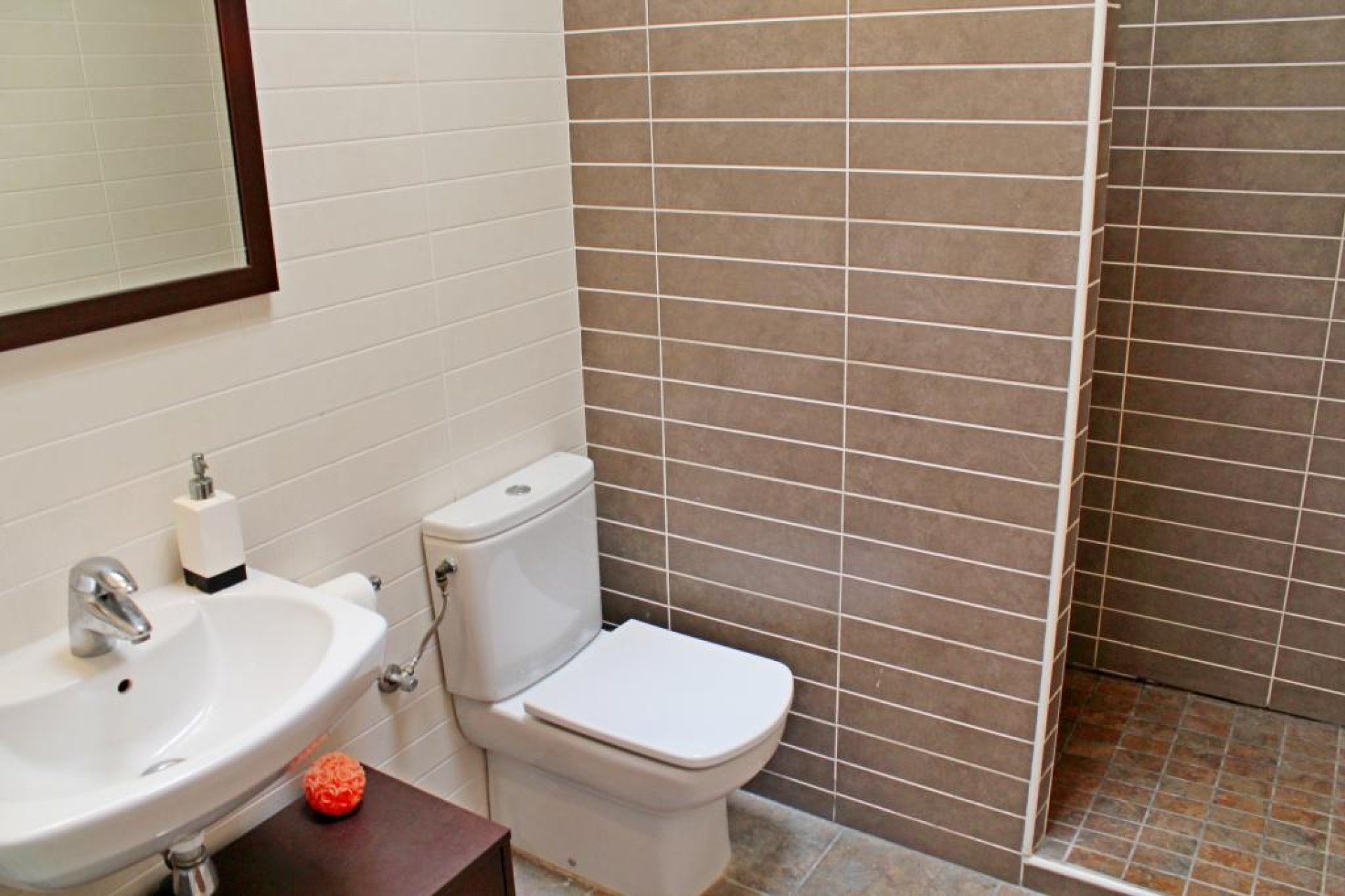 Herverkoop - Villa - Escala, L