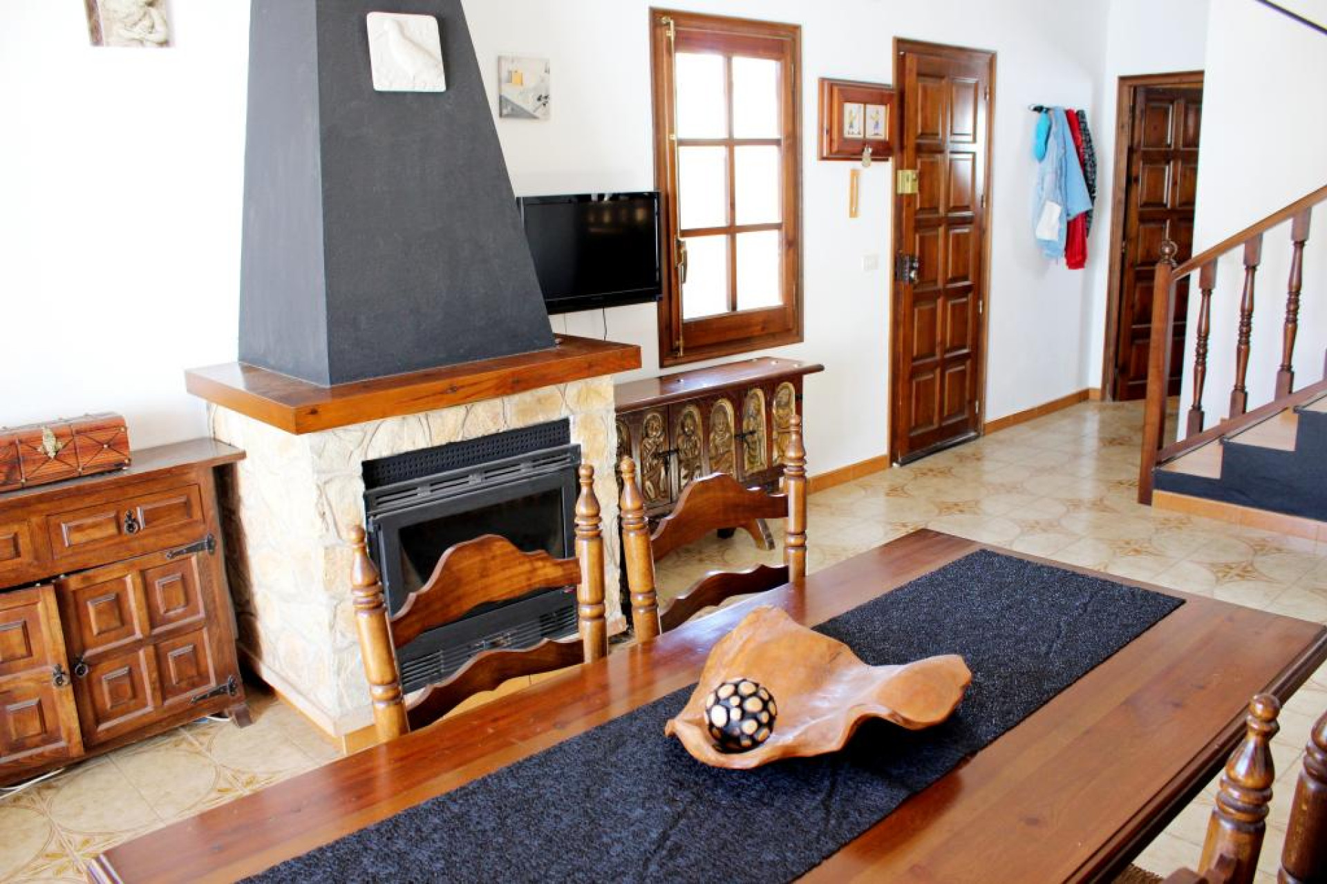 Herverkoop - Villa - Escala, L