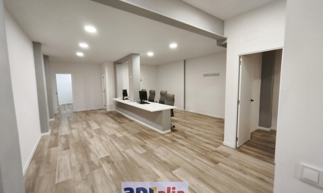 Local comercial - Herverkoop - Esplugues de Llobregat - CH25-ESPL-L(V)41