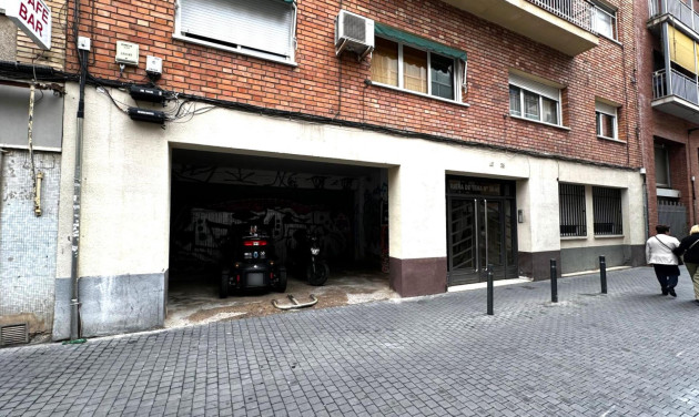 Local comercial - Resale - Barcelona - Sants - Montjuïc