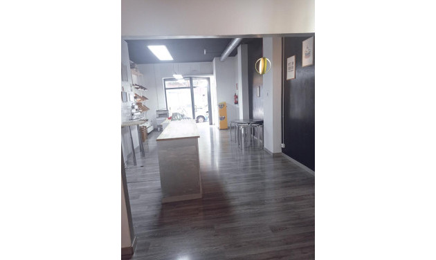 Local comercial - Reventa - Sant Feliu de Llobregat - Mas Lluí