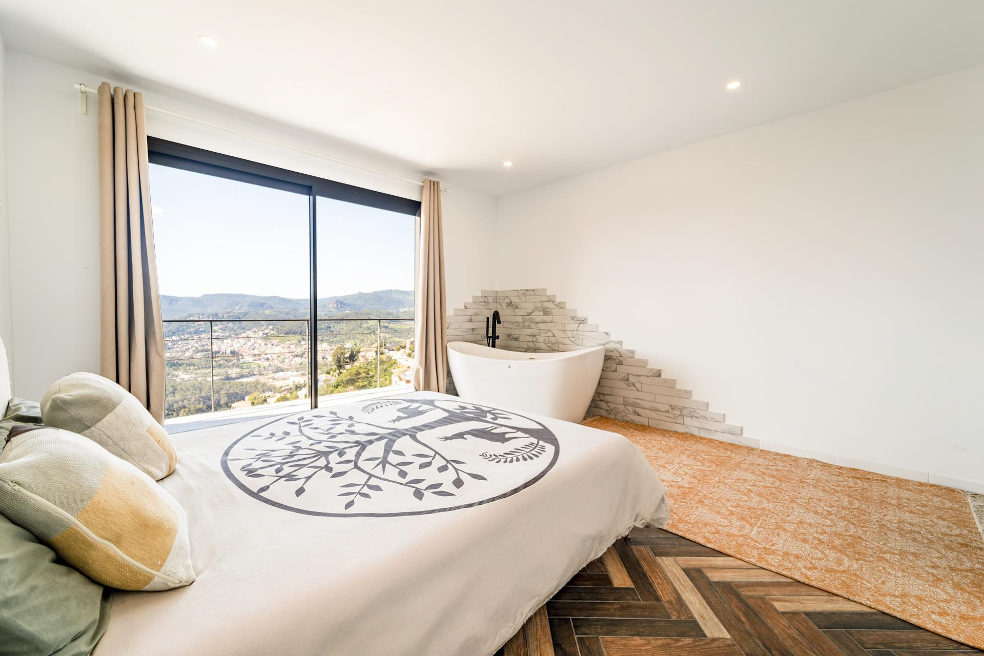 Obra nueva - Chalet - Torrelles de Llobregat