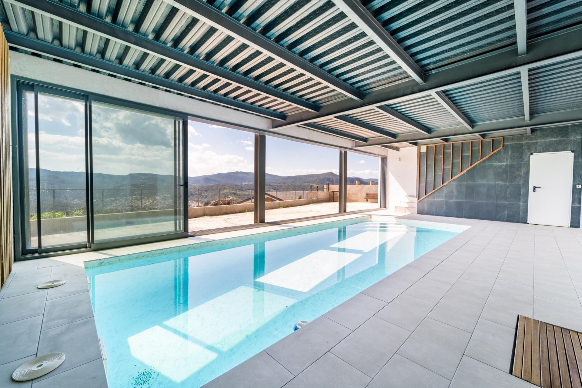 Obra nueva - Chalet - Torrelles de Llobregat