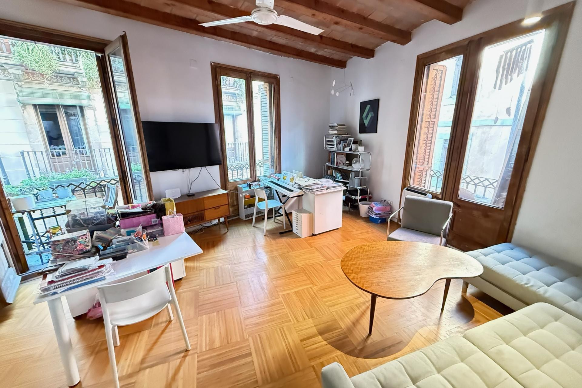 Resale - Apartment / flat - Barcelona - Ciutat Vella / Barri Gòtic