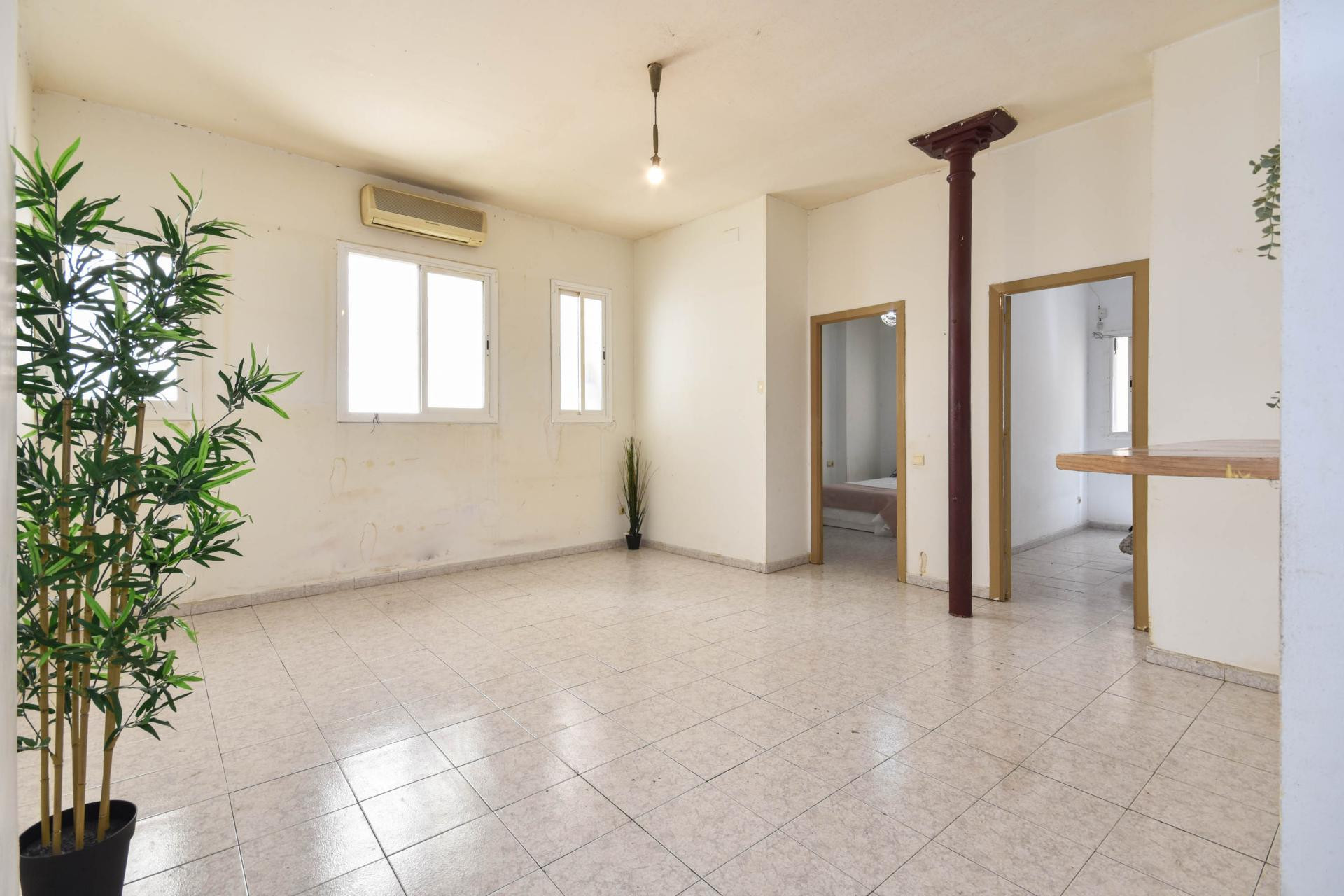 Resale - Apartment / flat - Barcelona - Ciutat Vella / Sant Pere