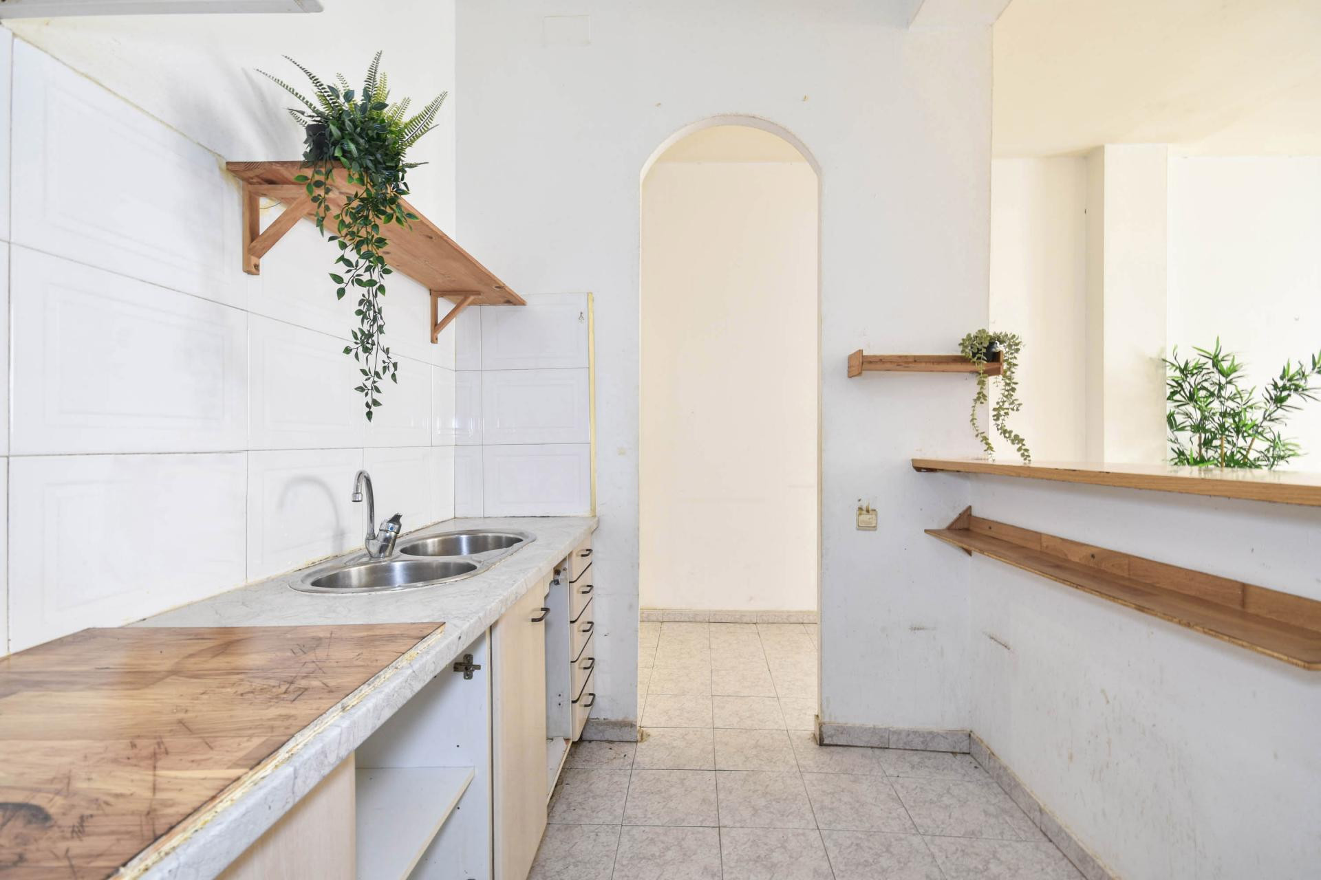 Resale - Apartment / flat - Barcelona - Ciutat Vella / Sant Pere