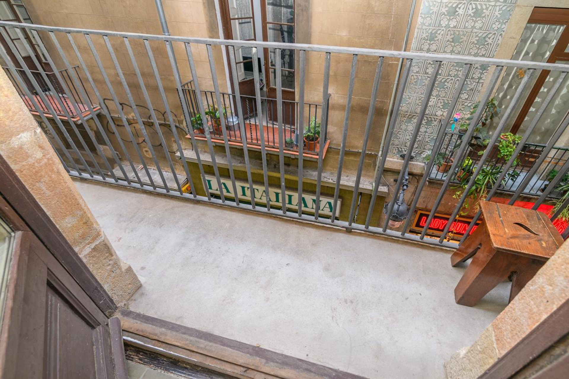 Resale - Apartment / flat - Barcelona - Ciutat Vella