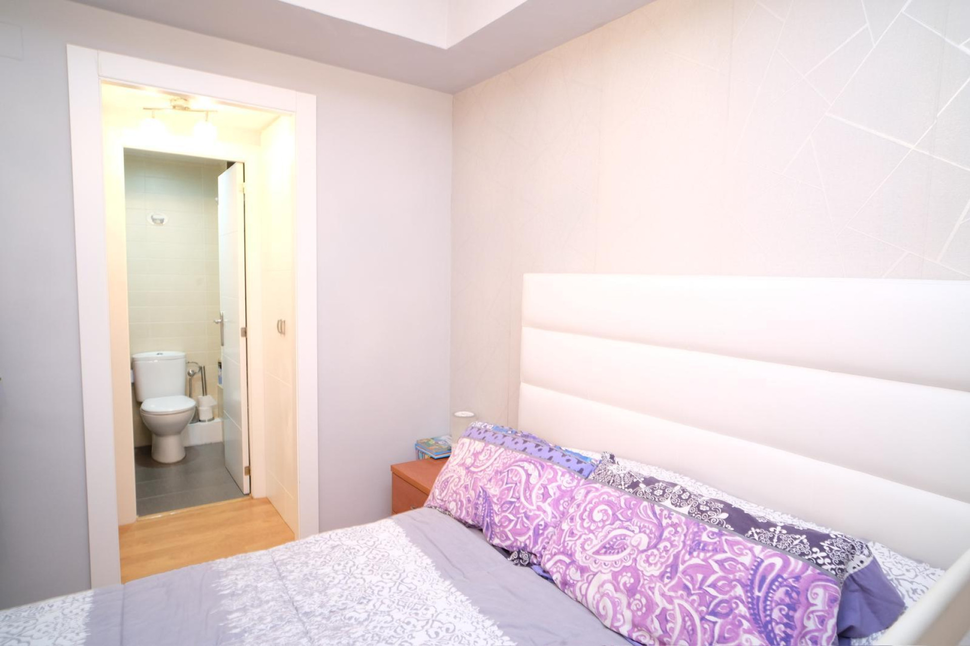 Resale - Apartment / flat - Barcelona - Gràcia / Vila de Gràcia