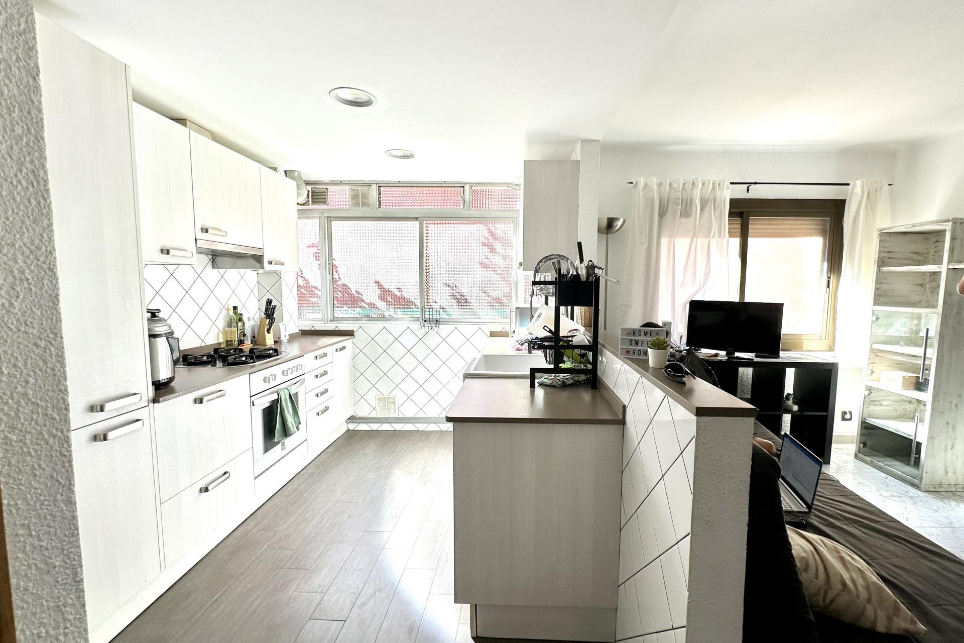 Resale - Apartment / flat - Barcelona - Horta - Guinardó / El Carmel